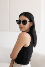 Load image into Gallery viewer, &quot;ANEA HILL London Sunglasses: High-Quality Shades for Style.
