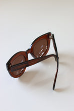 Load image into Gallery viewer, &quot;Anea Hill Brooklyn Sunglasses: High-Quality Elegance!&quot;
