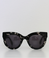 Load image into Gallery viewer, Handcrafted high-end women&#39;s sunglasses featuring oversized cat-eye frames with clear tortoise acetate material
