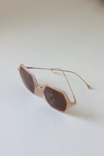 Load image into Gallery viewer, &quot;ANEA HILL Champagne Sunglasses: Fashionable Shades of Elegance!&quot;
