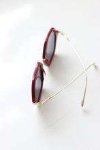 Load image into Gallery viewer, &quot;Anea Hill Caviar Sunglasses: High-End Style and Eye Protection!&quot;
